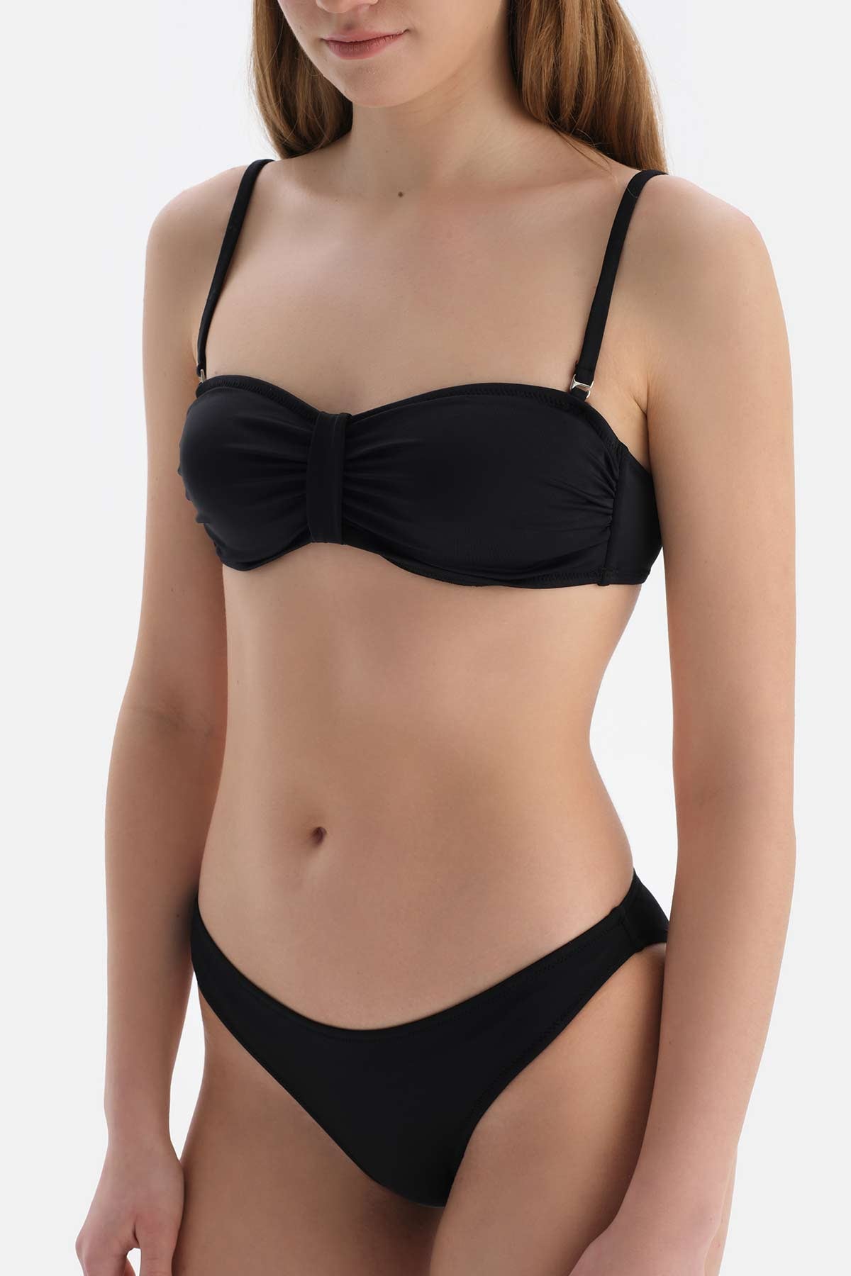 Siyah Düşük Bel Bikini Altı