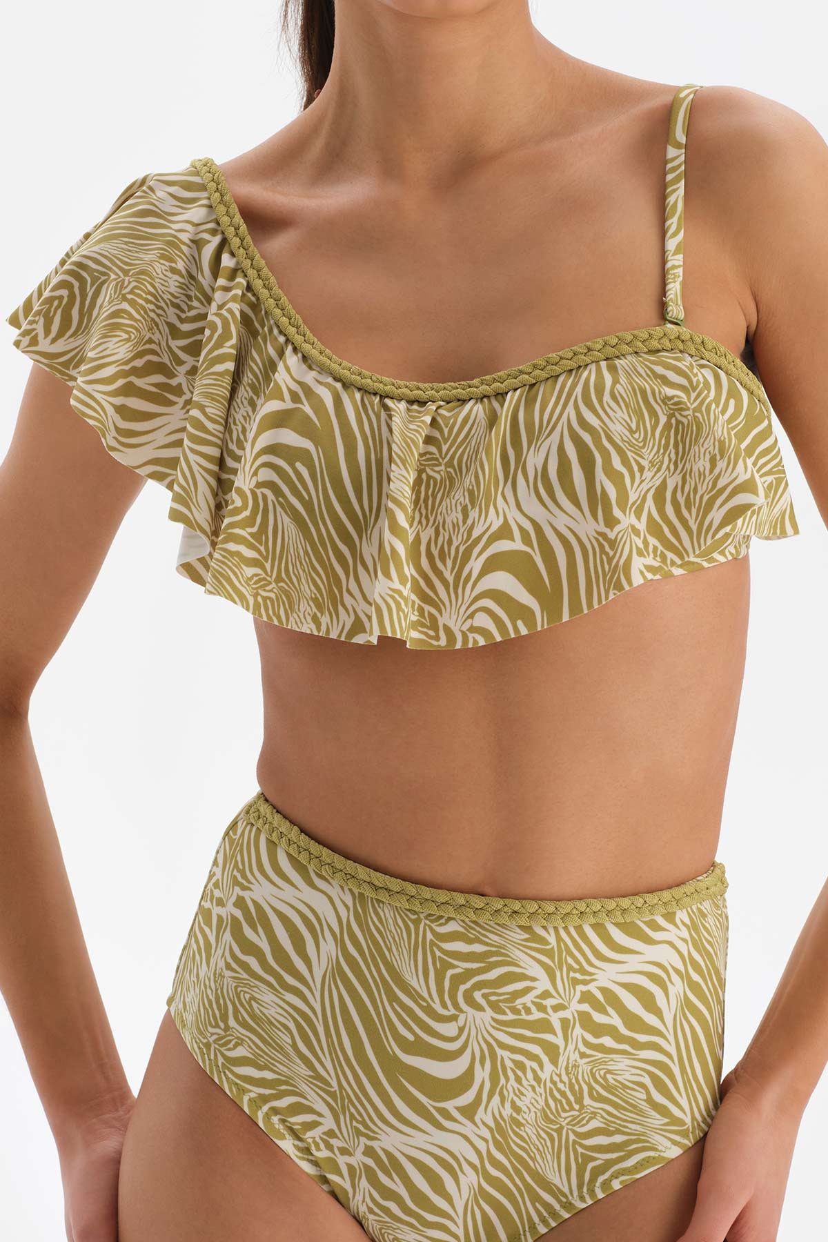 PISTACHIO GREEN BIKINI TOP