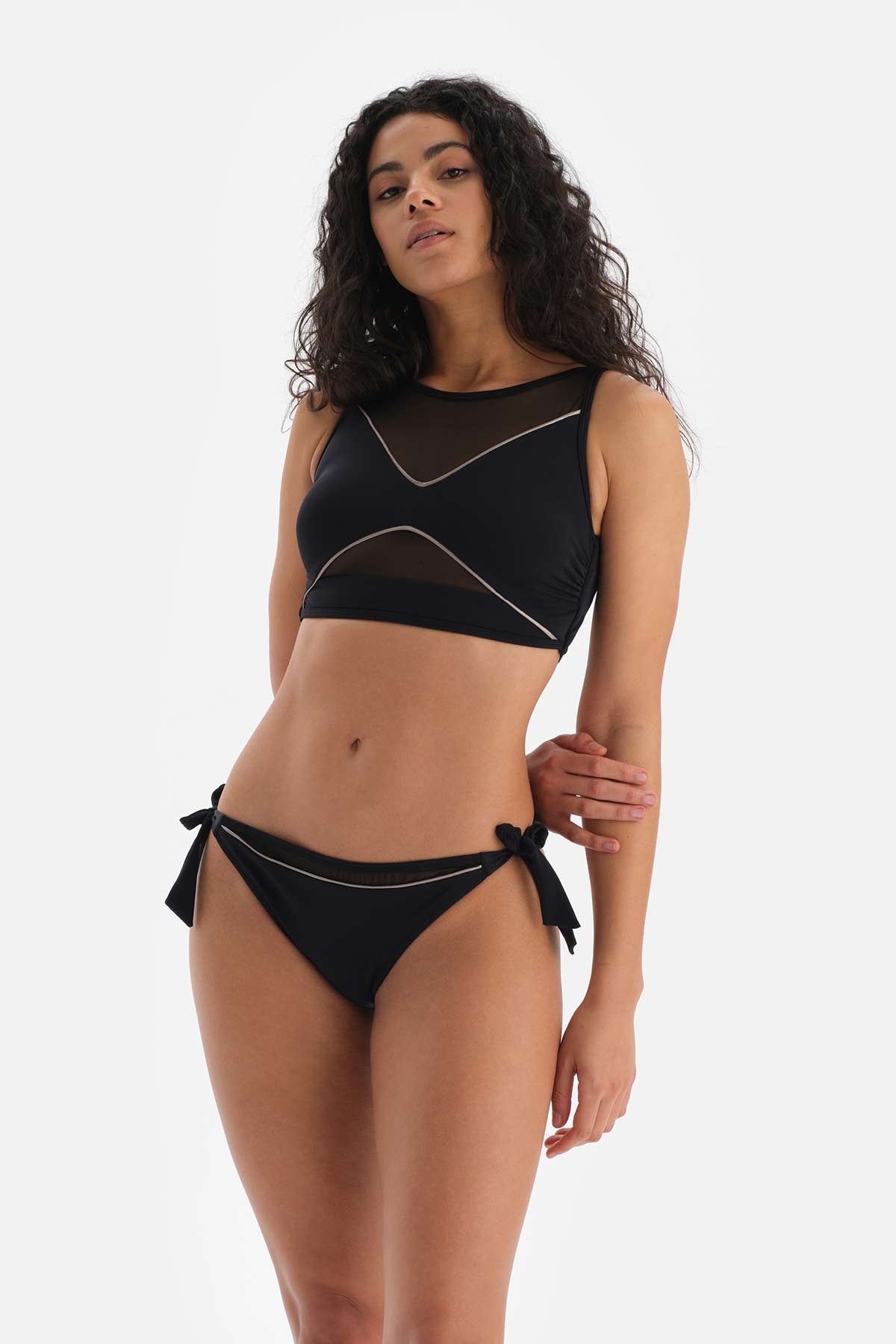 BLACK BIKINI TOP