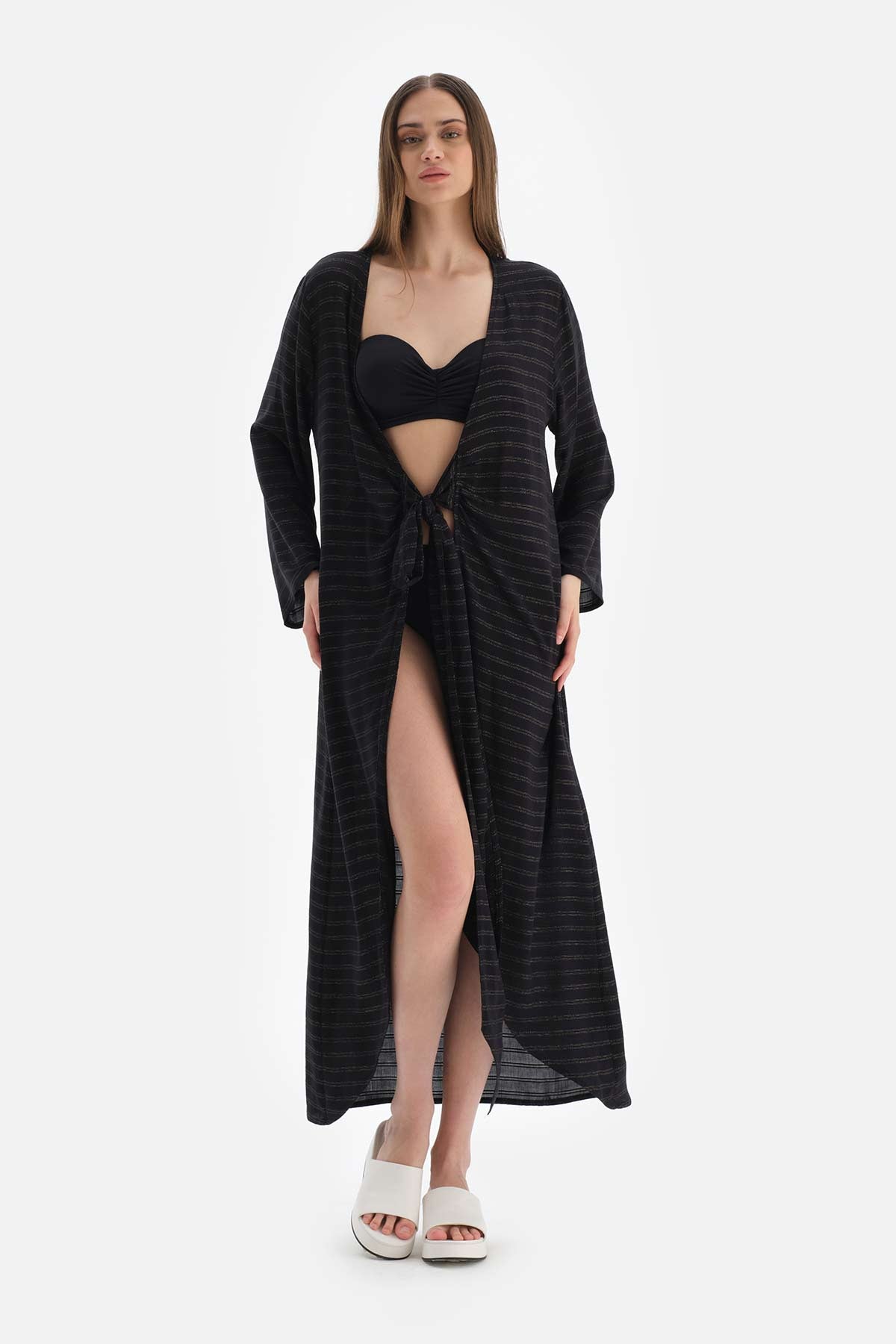 BLACK KIMONO
