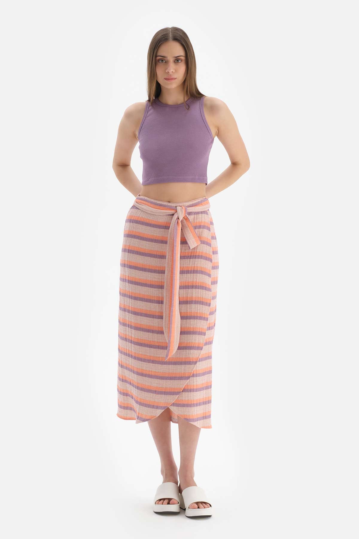 Lila Ribanalı Crop