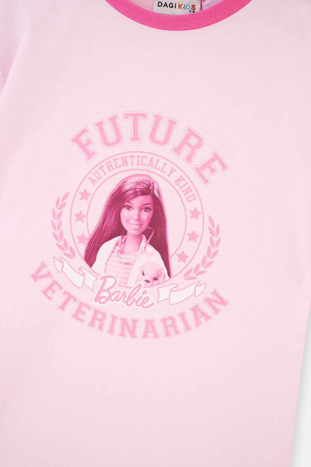 Pembe Barbie Lisans Baskılı Kısa Kollu Bisiklet Yaka T-Shirt