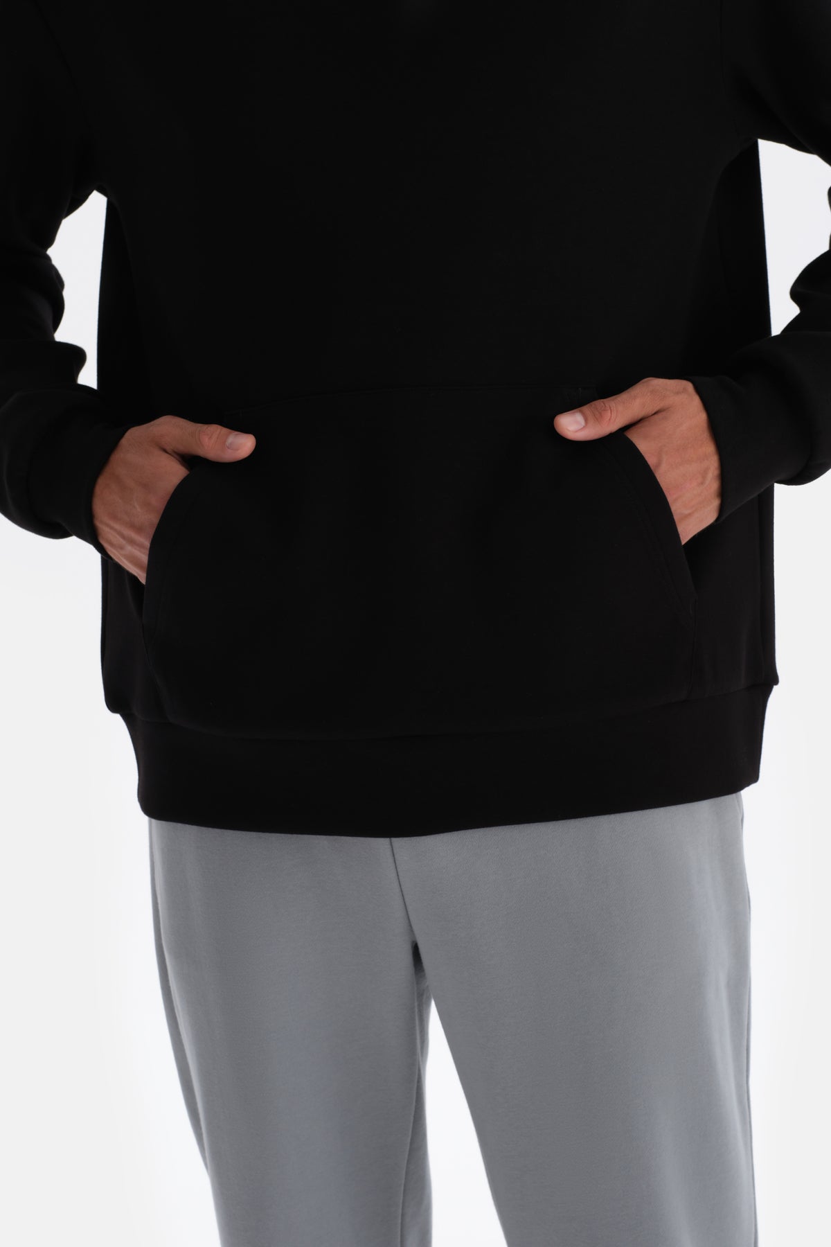 Black HOODED LONG SLEEVE SWEATSHIRT