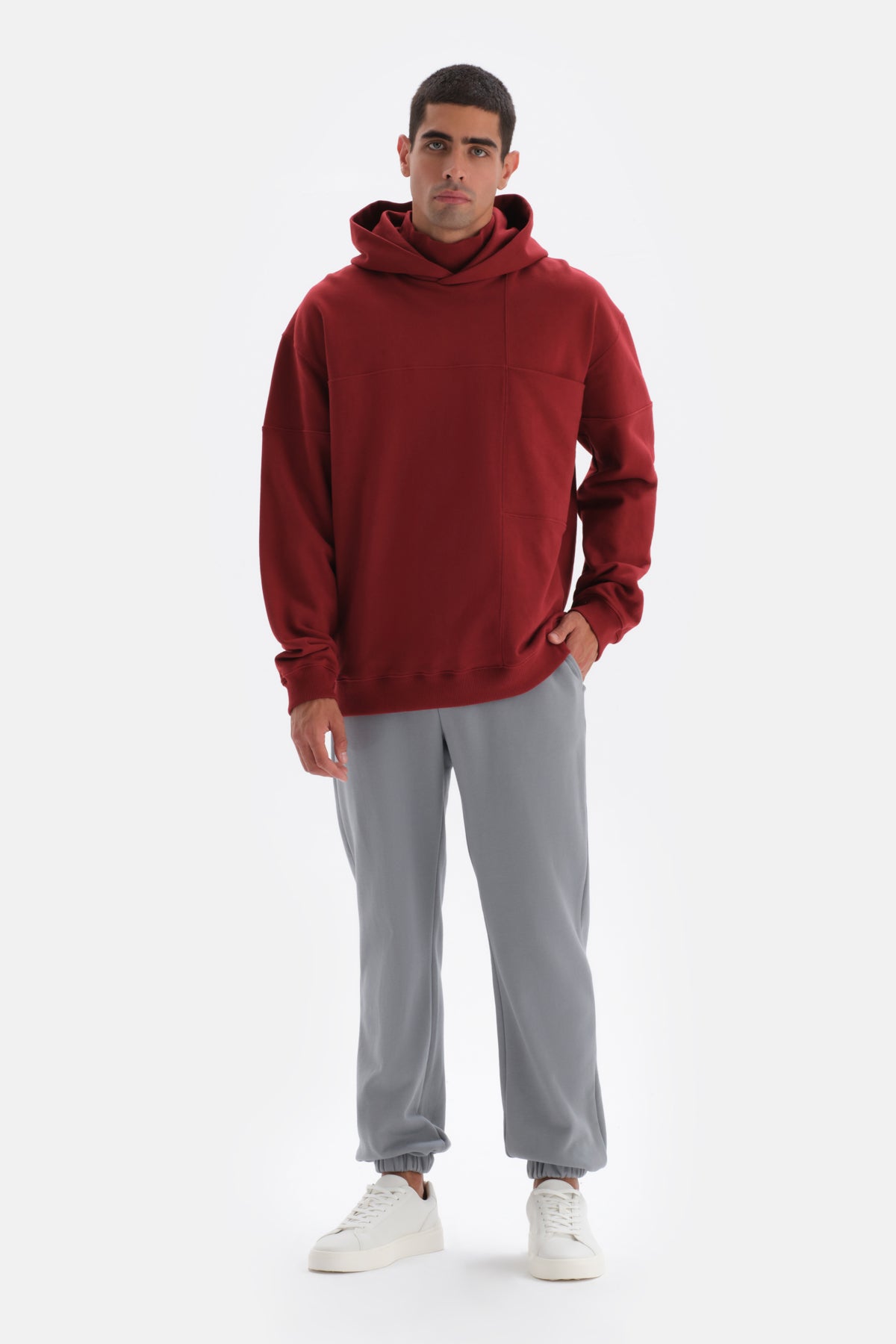 Bordeaux POCKET DETAILED HOODED SWEATSHIRT
