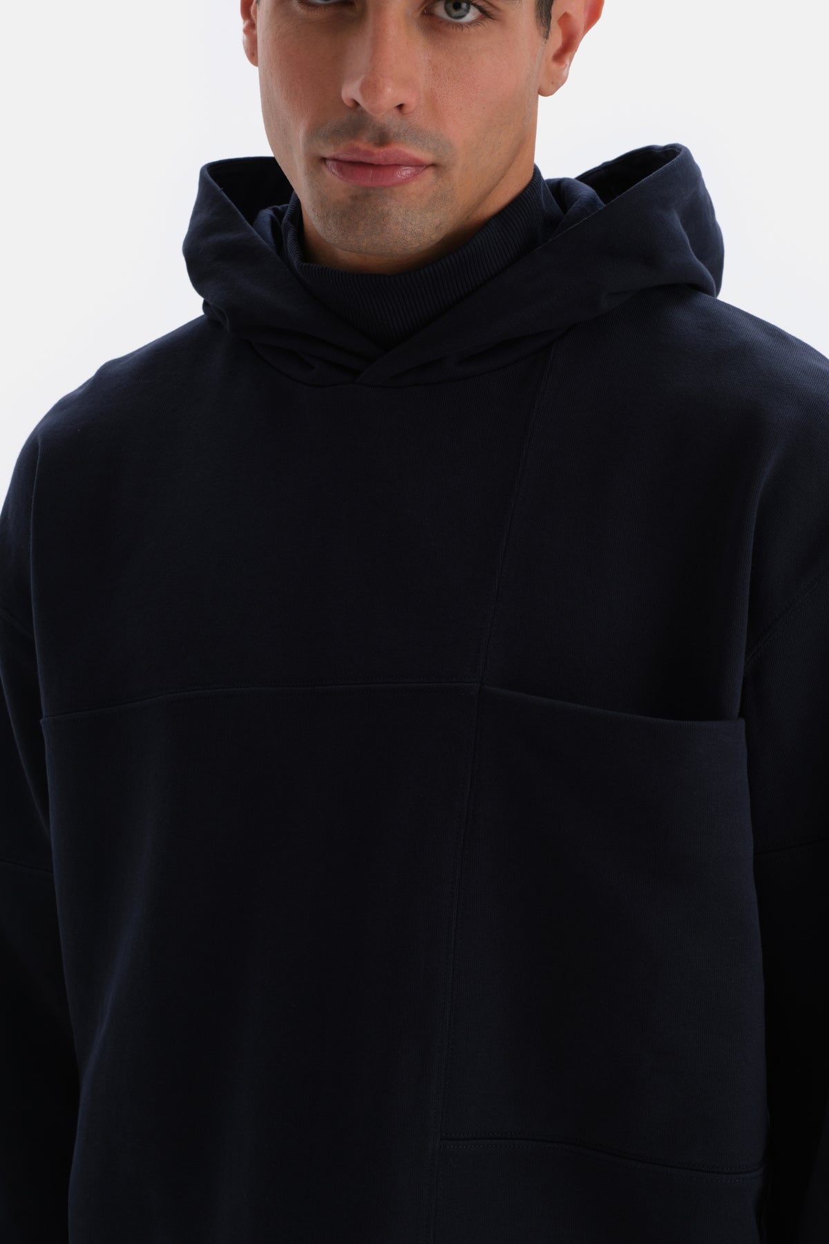 Lacivert Cep Detaylı Kapüşonlu Sweatshirt
