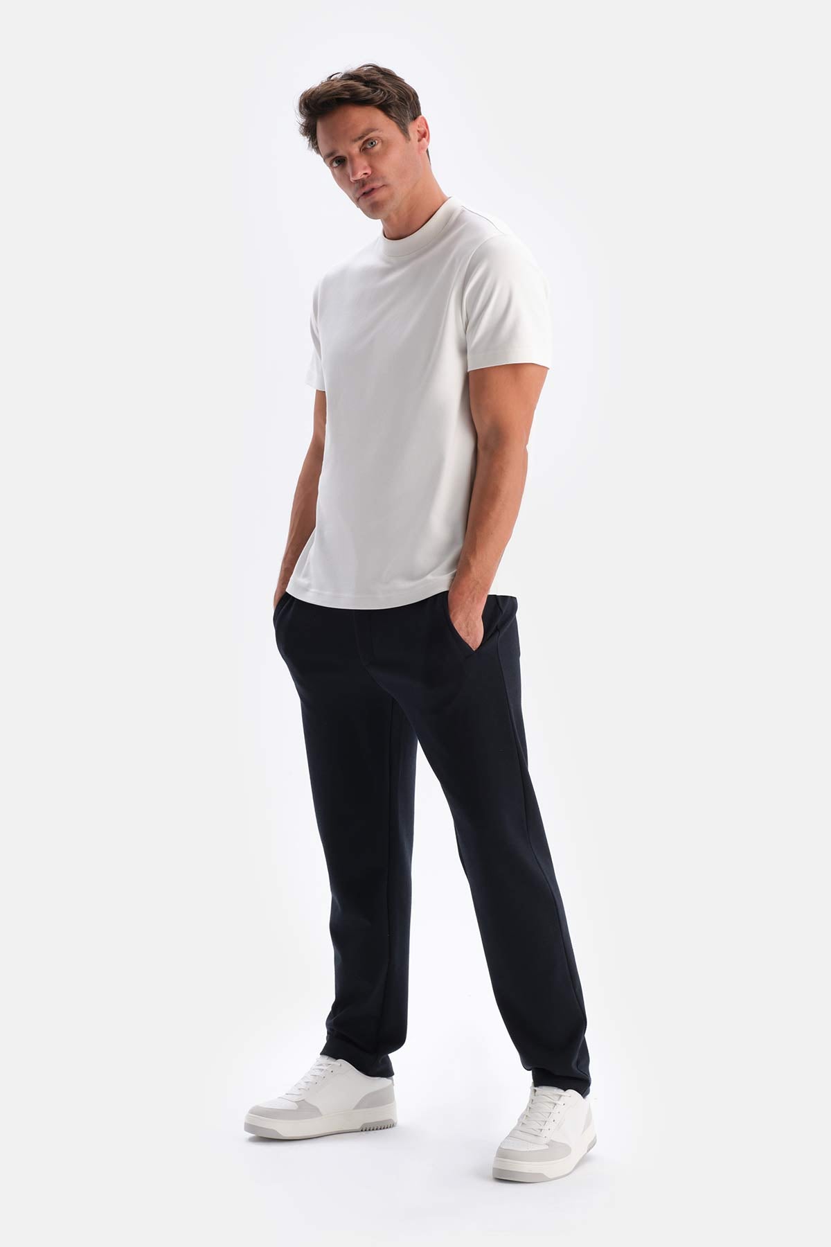 Lacivert Düğme Ve Pat Detaylı Pantolon