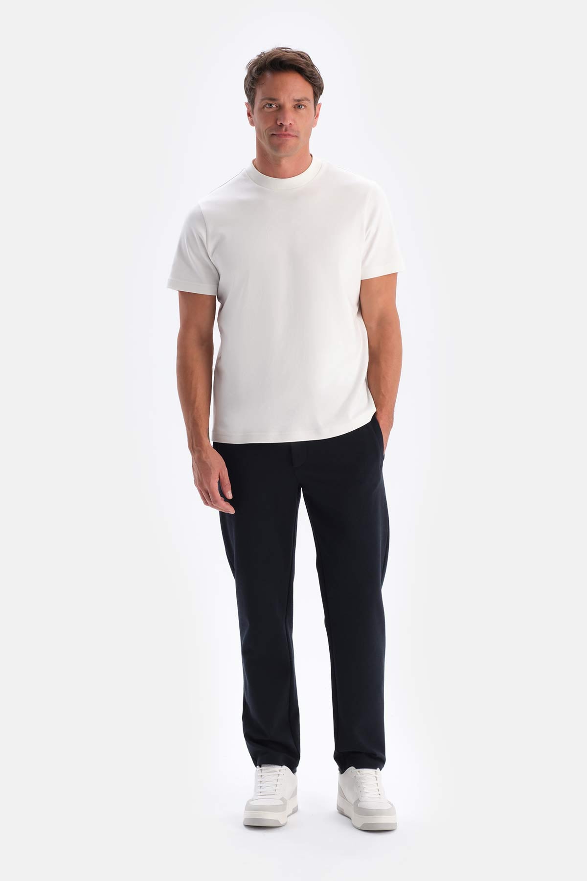 Lacivert Düğme Ve Pat Detaylı Pantolon