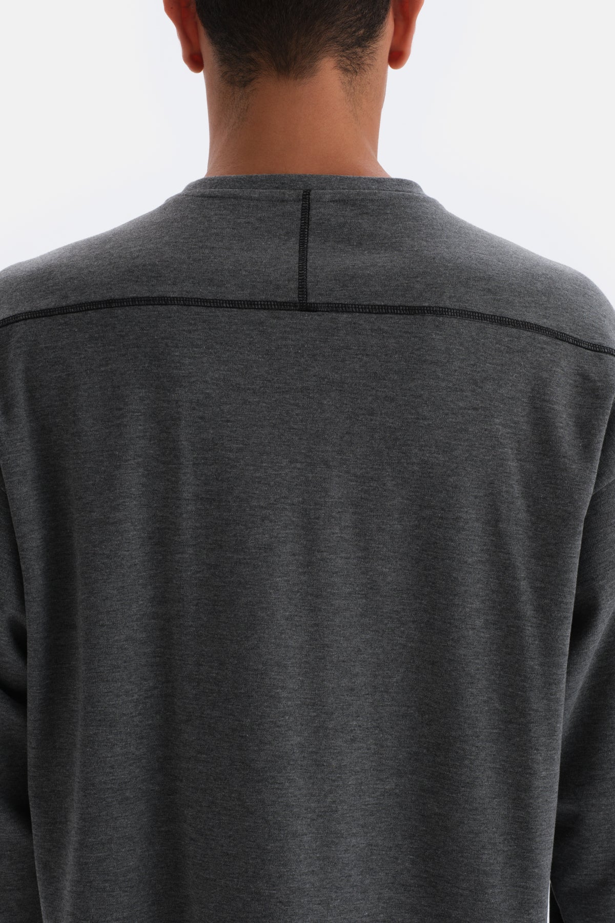 Smoke CREW-NECK LONG SLEEVE PRINT KNITTED PAJAMAS SUIT
