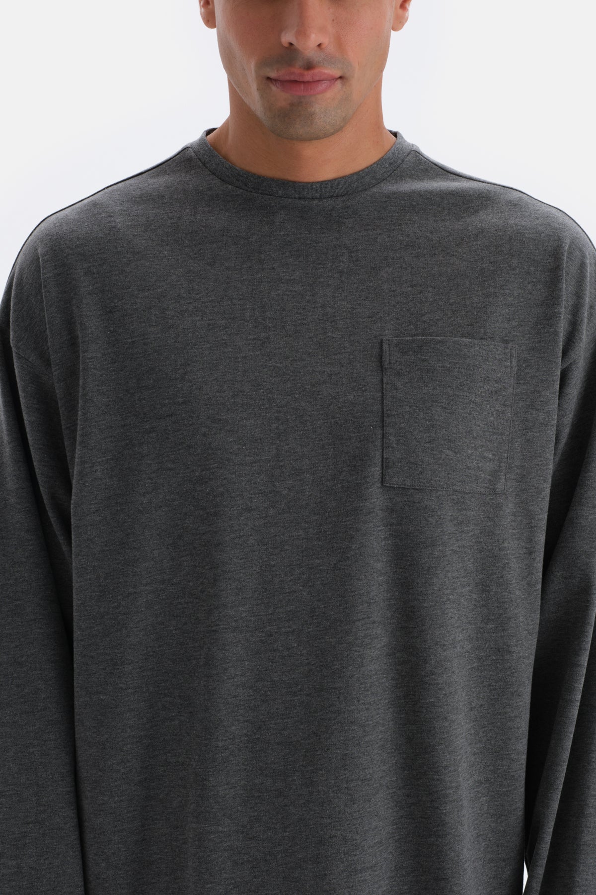 Smoke CREW-NECK LONG SLEEVE PRINT KNITTED PAJAMAS SUIT