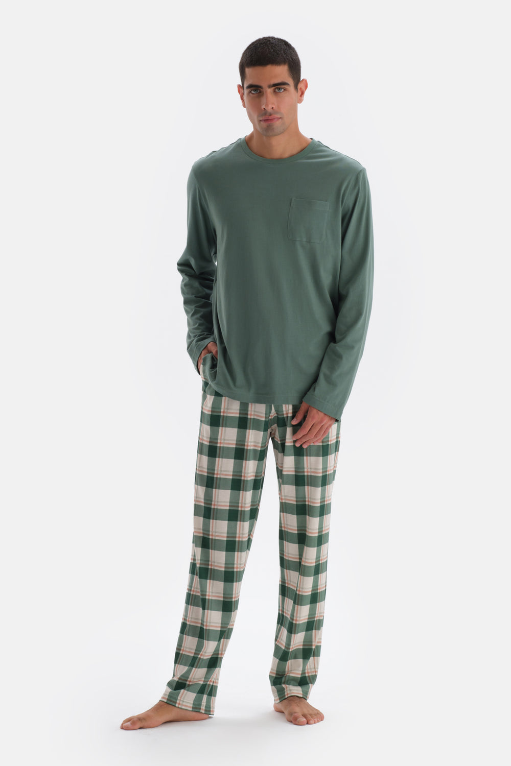 Yeşil Bisiklet Yaka Uzun Kollu Cep Detaylı Modal Pijama Takımı