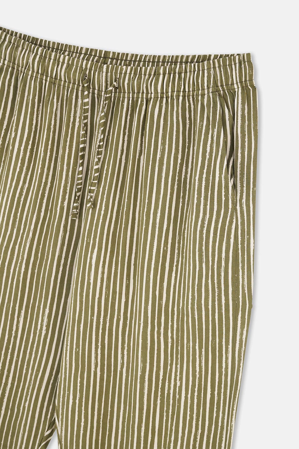 Green PRINT DETAILED LONG SLEEVE PAJAMAS SUIT WITH WOVEN BOTTOM