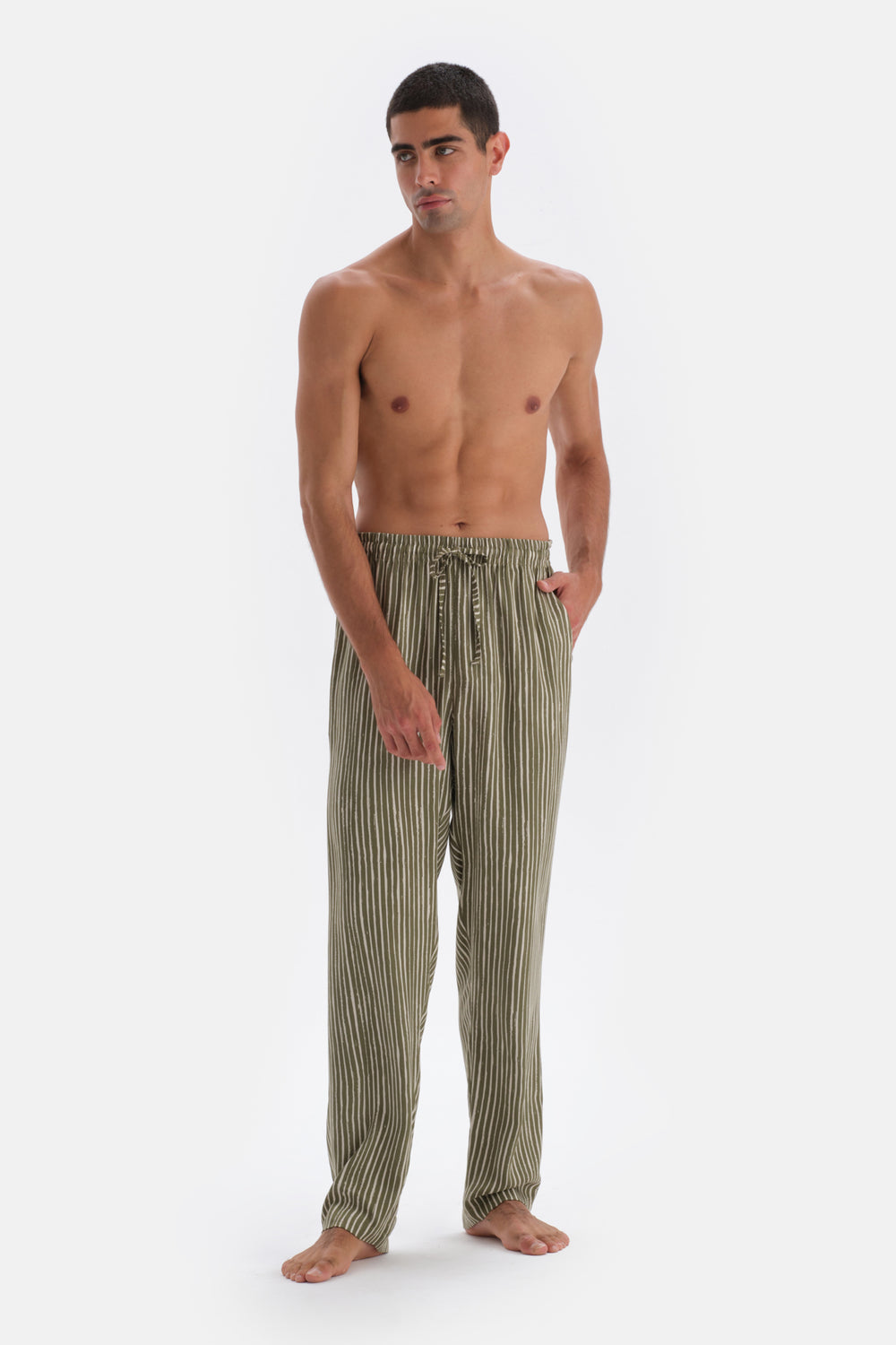 Green PRINT DETAILED LONG SLEEVE PAJAMAS SUIT WITH WOVEN BOTTOM