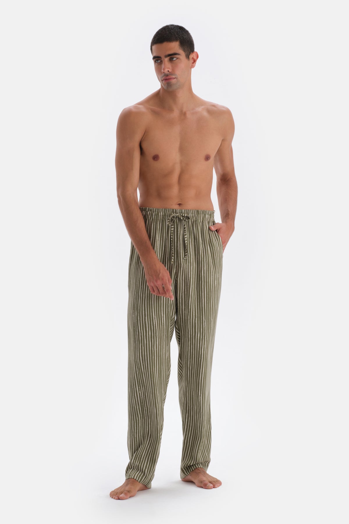 Green PRINT DETAILED LONG SLEEVE PAJAMAS SUIT WITH WOVEN BOTTOM