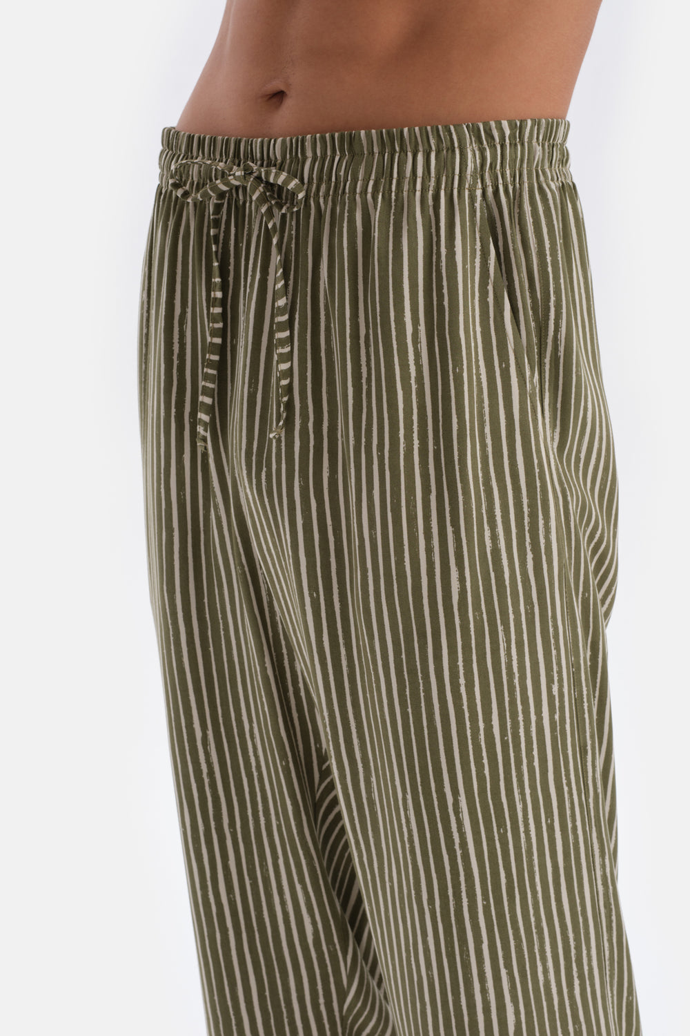 Green PRINT DETAILED LONG SLEEVE PAJAMAS SUIT WITH WOVEN BOTTOM