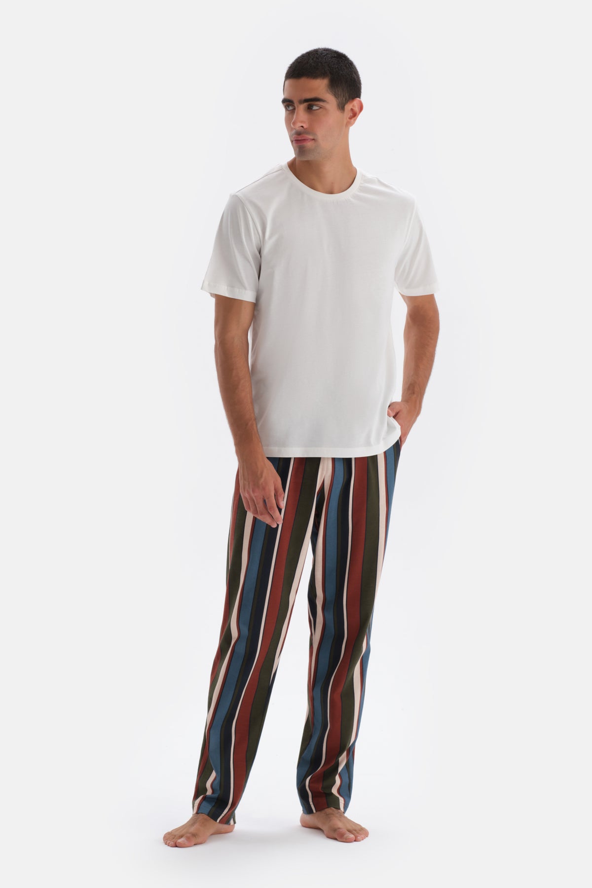 MULTICOLOR STRIPED KNITTED TROUSERS