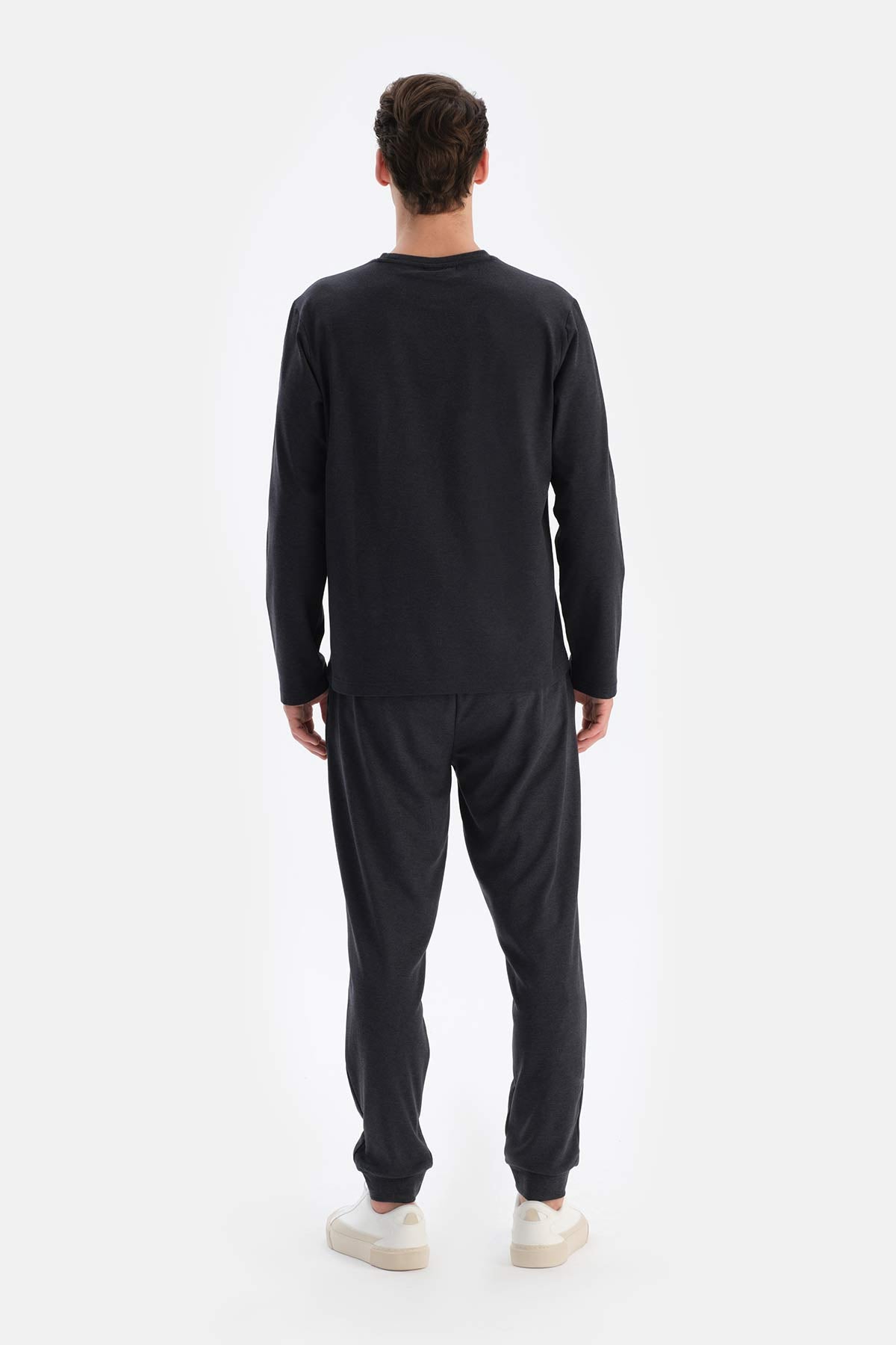 Smoke CREW-NECK REGULAR FIT EVERFRESH T-SHIRT