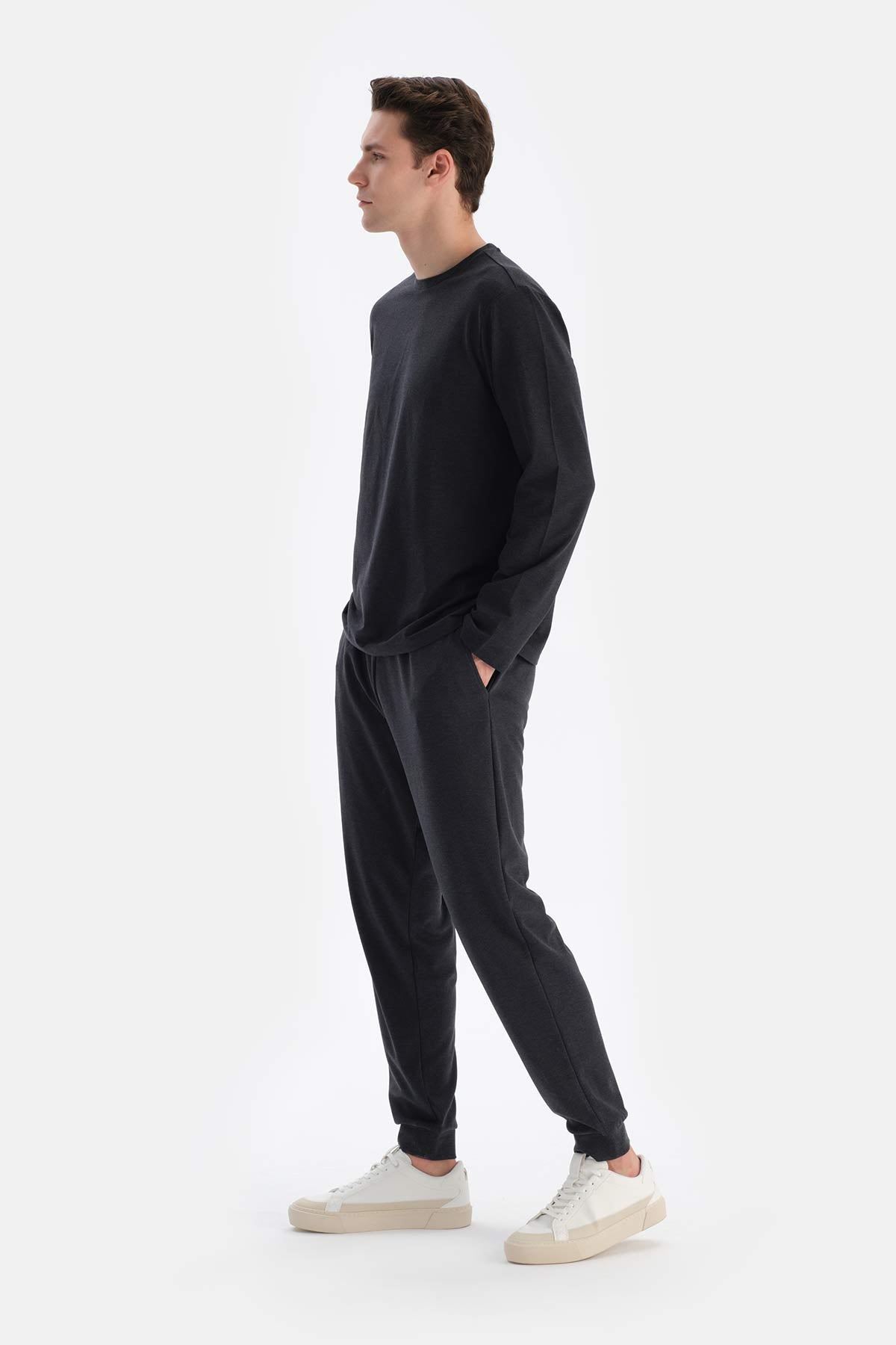 Smoke CREW-NECK REGULAR FIT EVERFRESH T-SHIRT