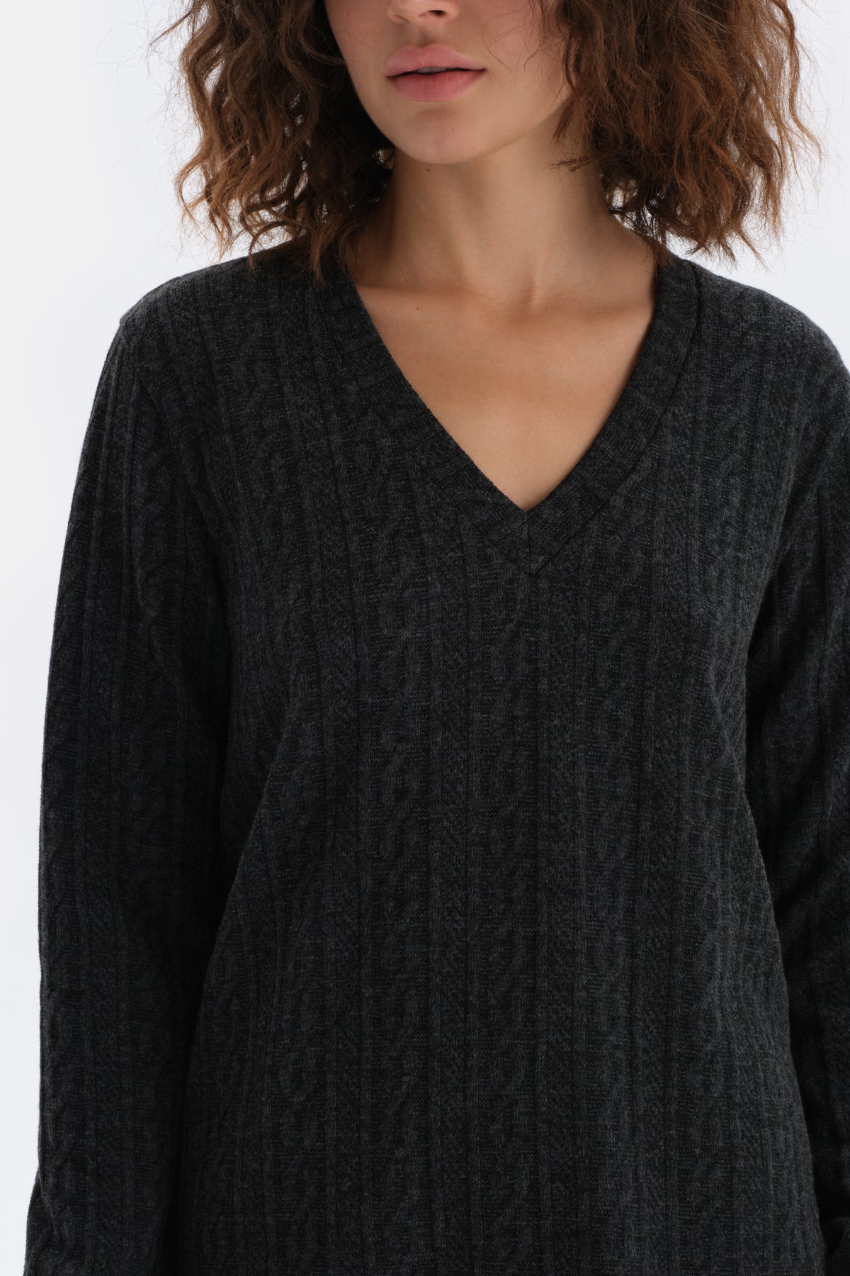 Antrasıt V Yaka Uzun Kollu Örgülü Sweatshirt
