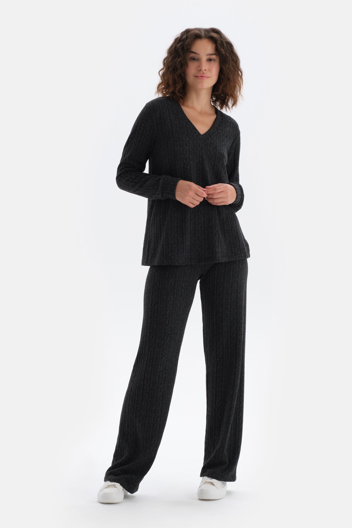 Anthracite V NECK LONG SLEEVE KNITTED SWEATSHIRT