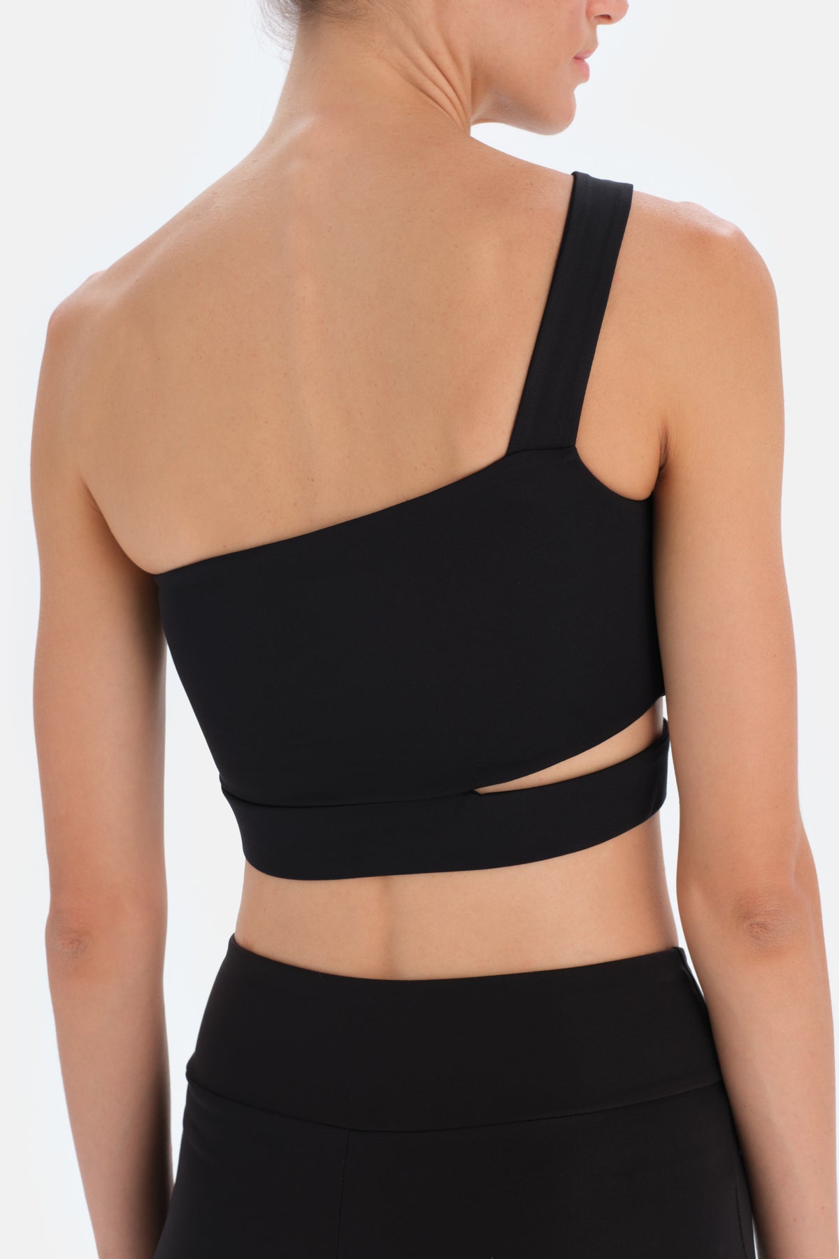Siyah Dagi Active Çapraz Askılı Spor Sütyeni