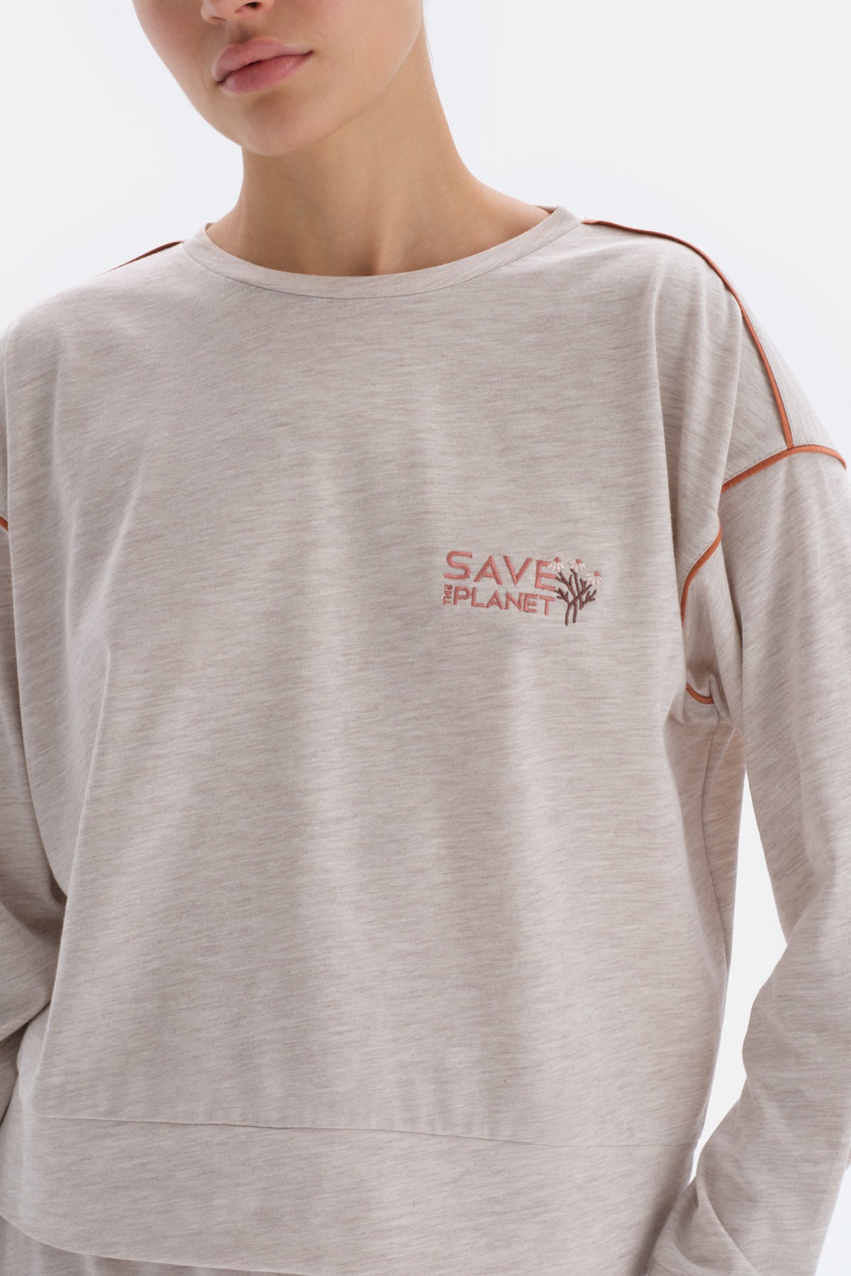 Ecru Melange SLOGAN PRINTED T-SHIRT PANTS PAJAMA SUIT