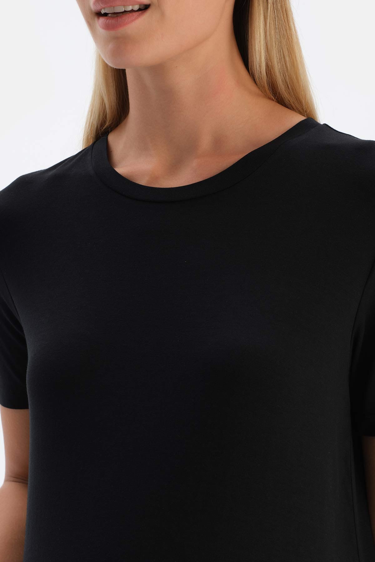 Siyah Viskon Bisiklet Yaka Hamile Tişört