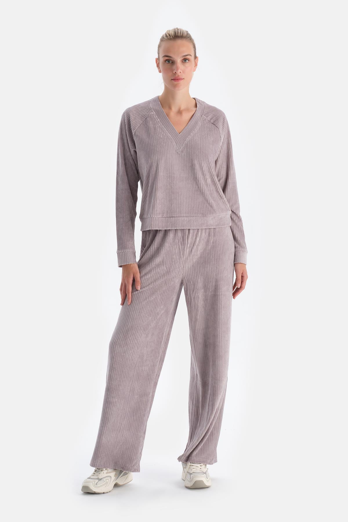 Light Lilac VELVET TROUSERS