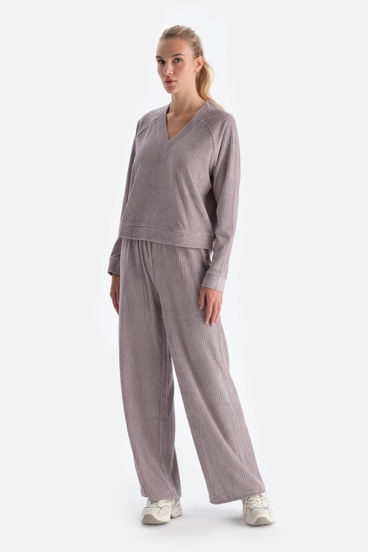 Light Lilac VELVET TROUSERS