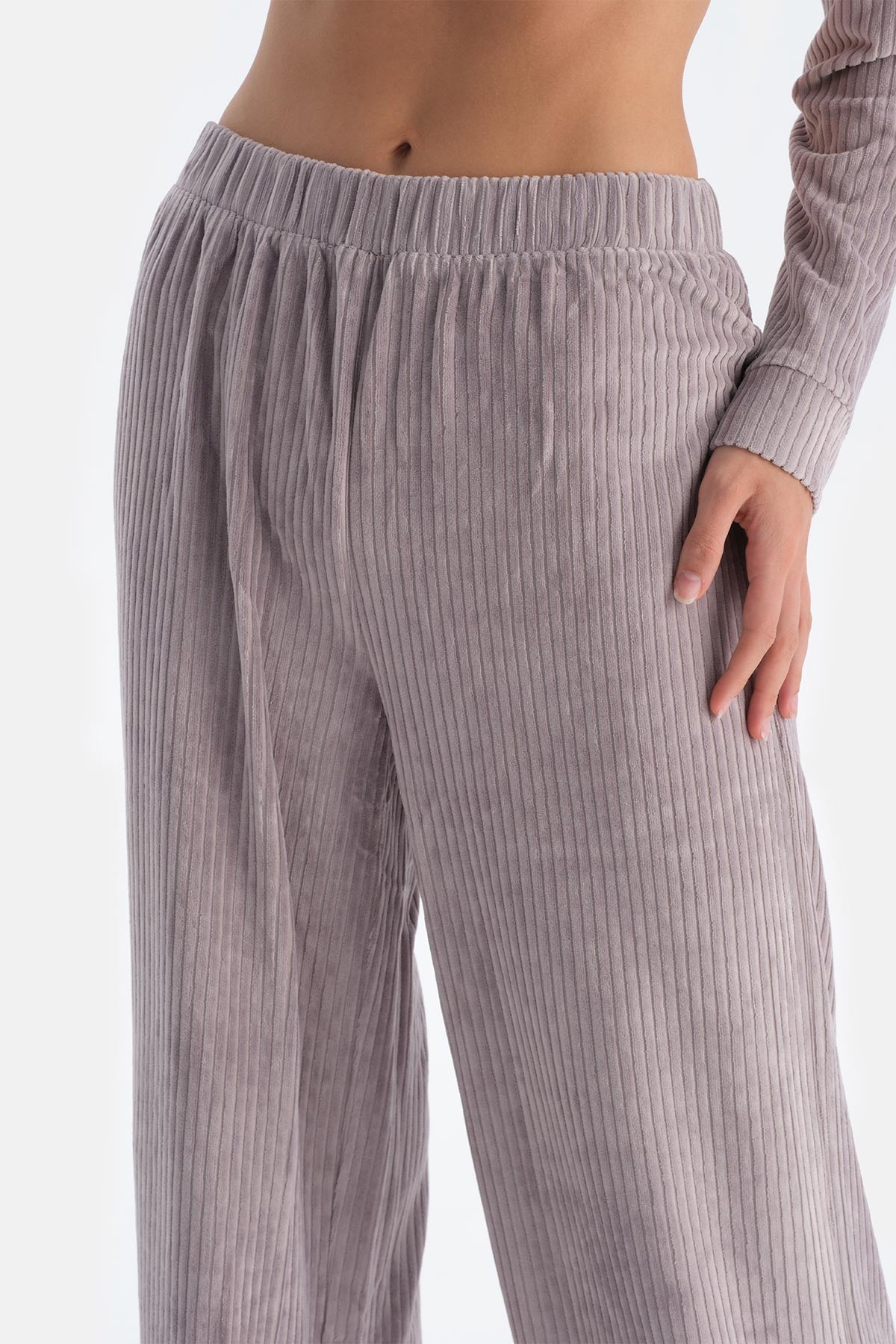 Light Lilac VELVET TROUSERS