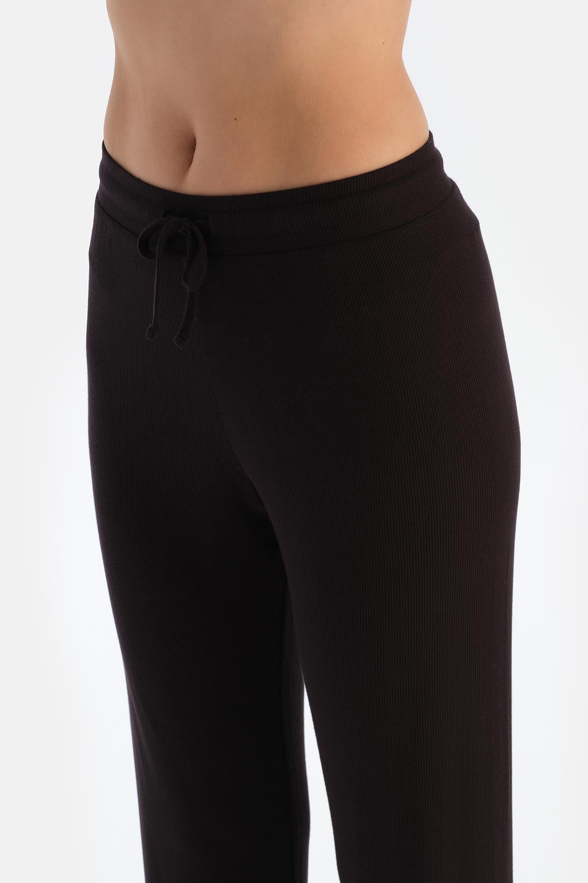 Koyu Kahve Uzun Kollu Kaşkorse Pijama Takımı