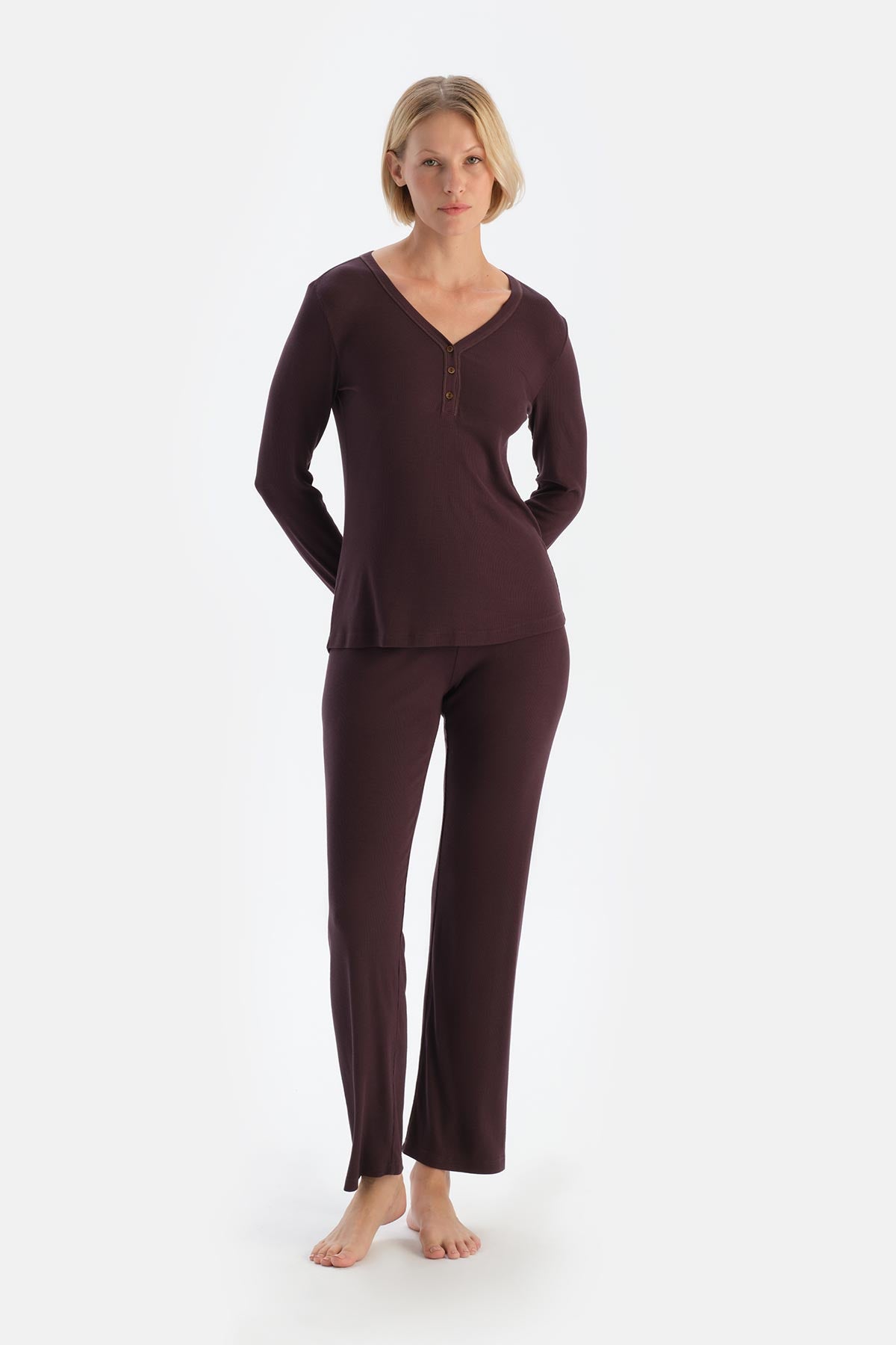 Damson V-NECK BUTTONED PAJAMA SET
