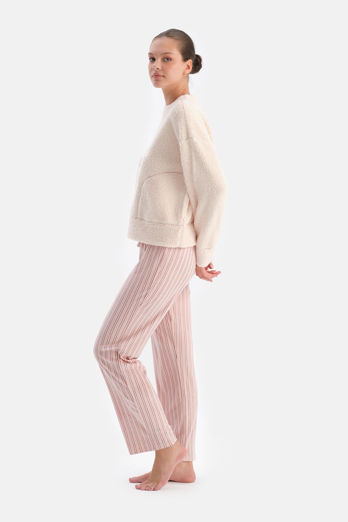 Ecru EMBROIDERED FLEECE SWEATSHIRT AND TROUSERS PAJAMA SET