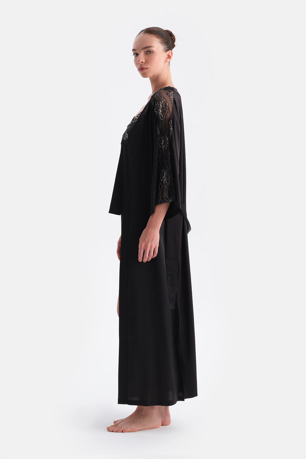 Siyah Dantel Detaylı Saten Brıde Sabahlık