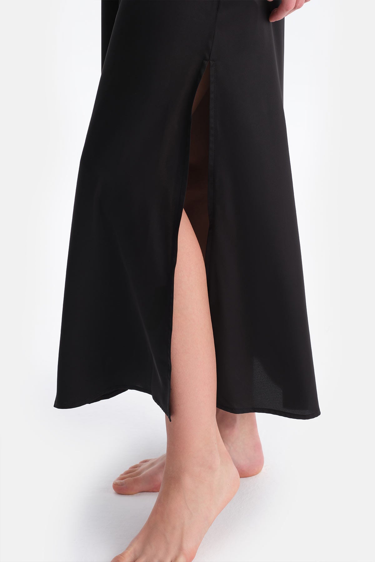 Siyah Dantel Detaylı Saten Brıde Gecelik