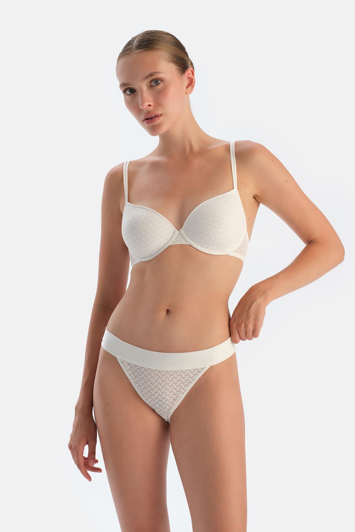 Off White BRAZILIAN PANTIES WITH PREMIUM LACE AND RUBBER DETAIL