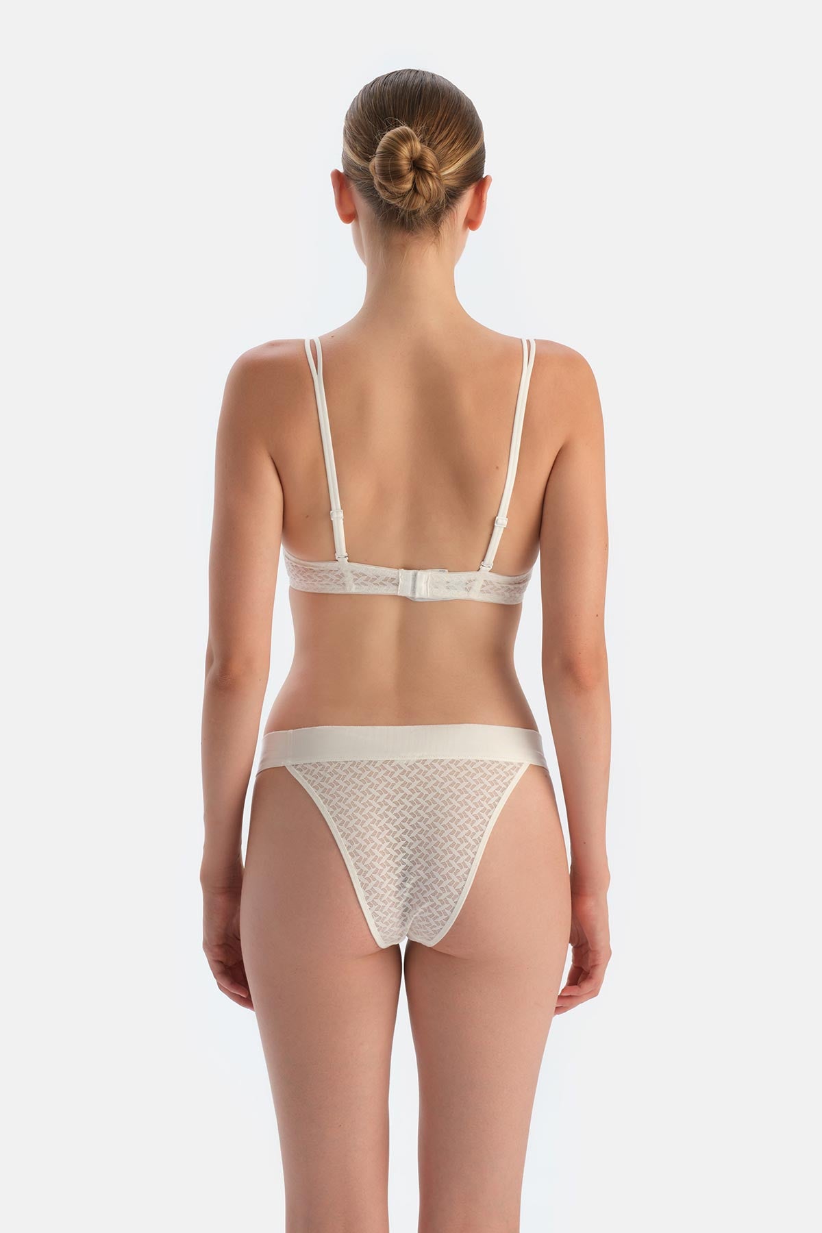 Off White BRAZILIAN PANTIES WITH PREMIUM LACE AND RUBBER DETAIL