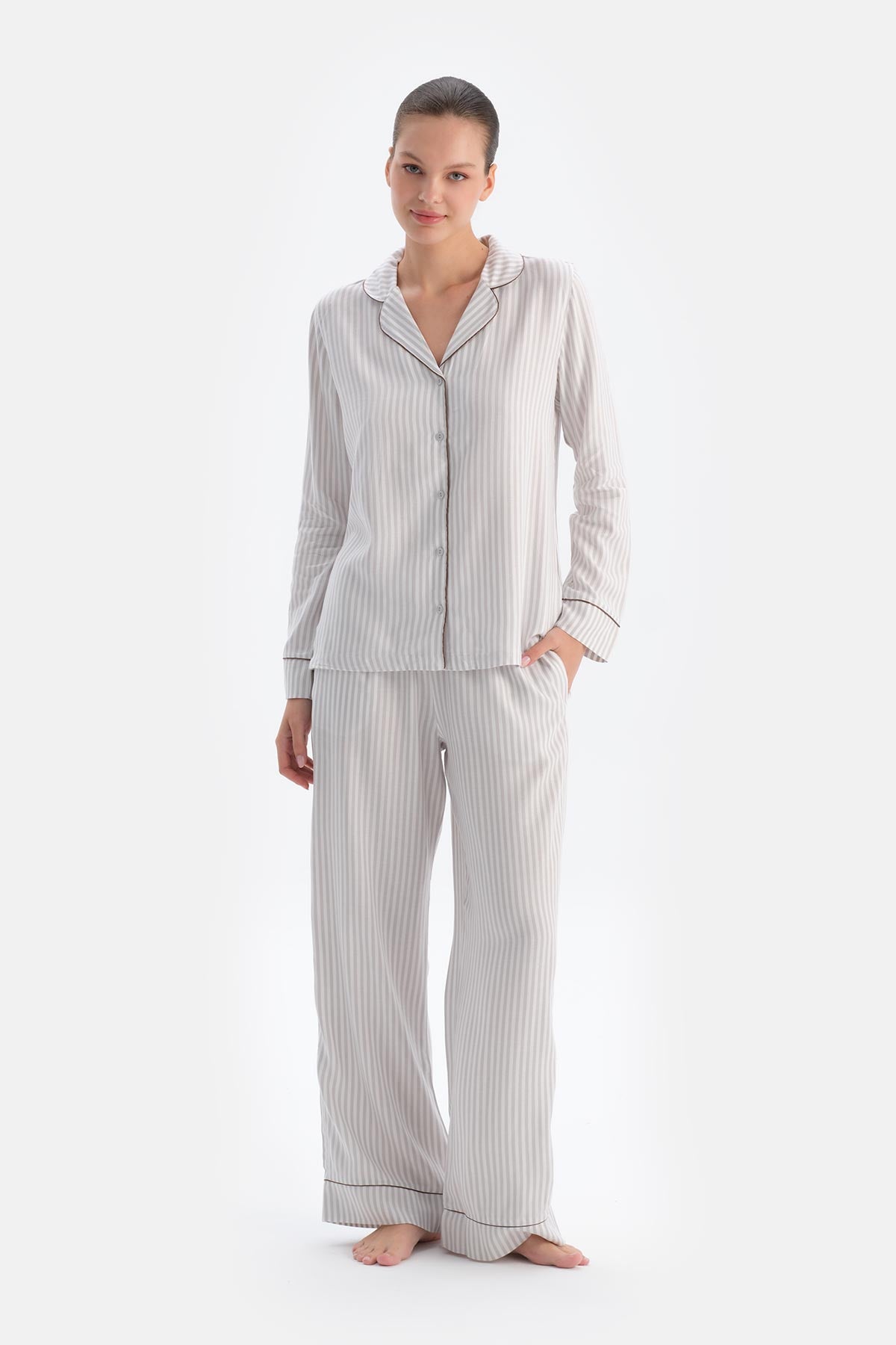 White STRIPED VISCOSE WOVEN TROUSERS