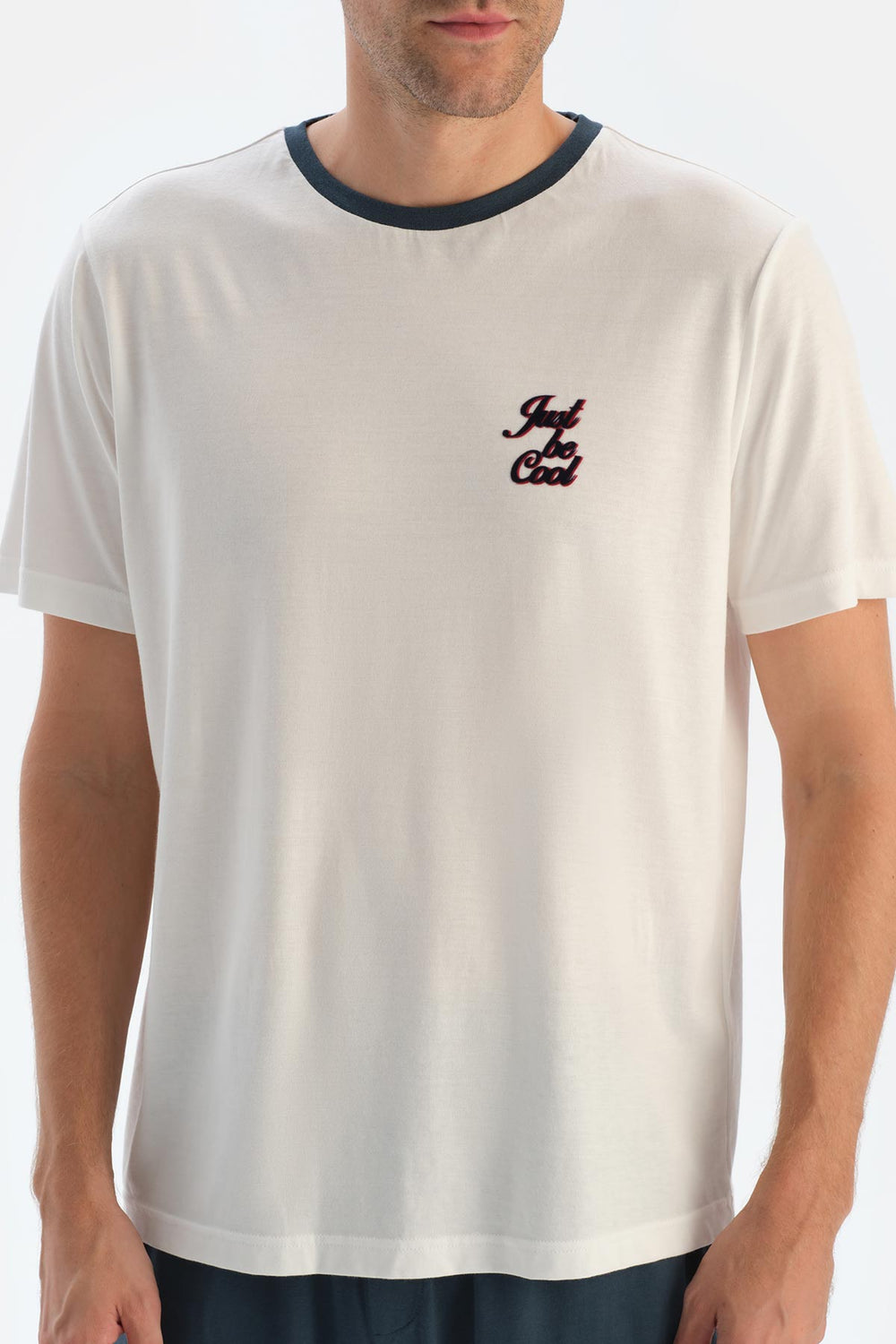 Ekru Kısa Kollu Baskı Detaylı Tişört Şort Pijama Takımı