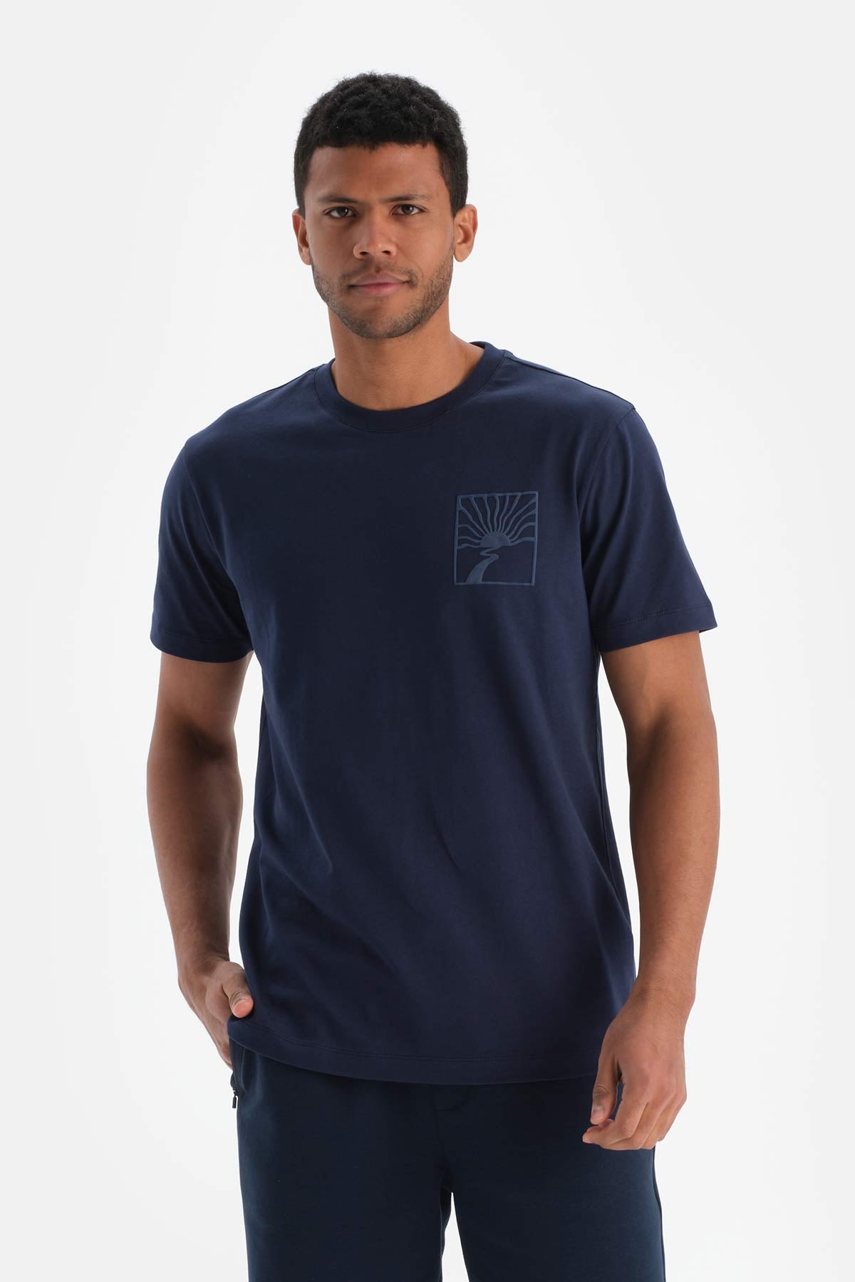 Lacivert Dagi Active Erkek Güneş Baskılı Pamuklu Tişört