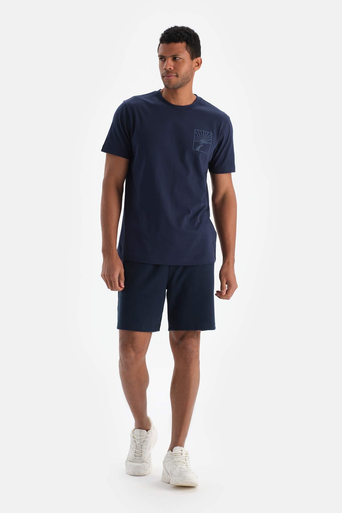 Lacivert Dagi Active Erkek Güneş Baskılı Pamuklu Tişört