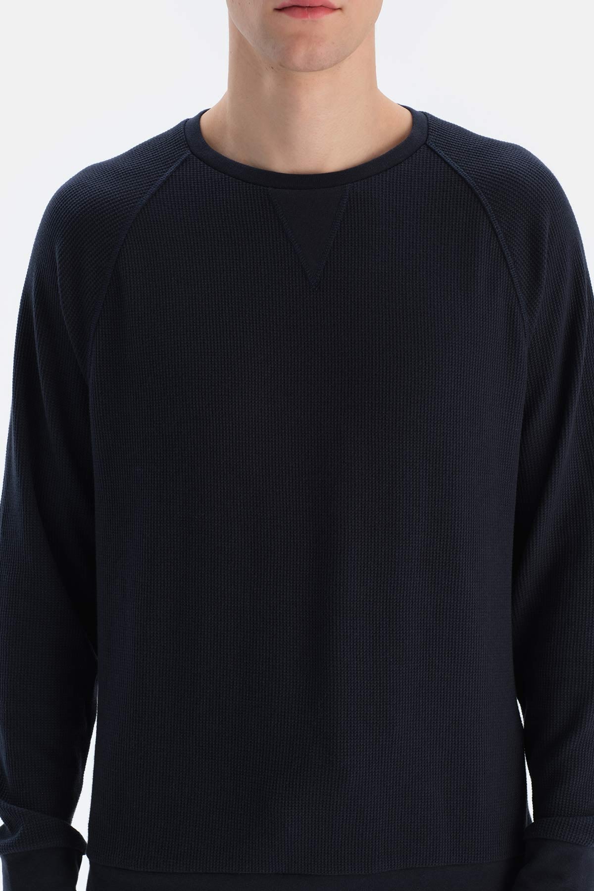 Lacivert Bisiklet Yaka Uzun Kollu Waffle Sweatshırt