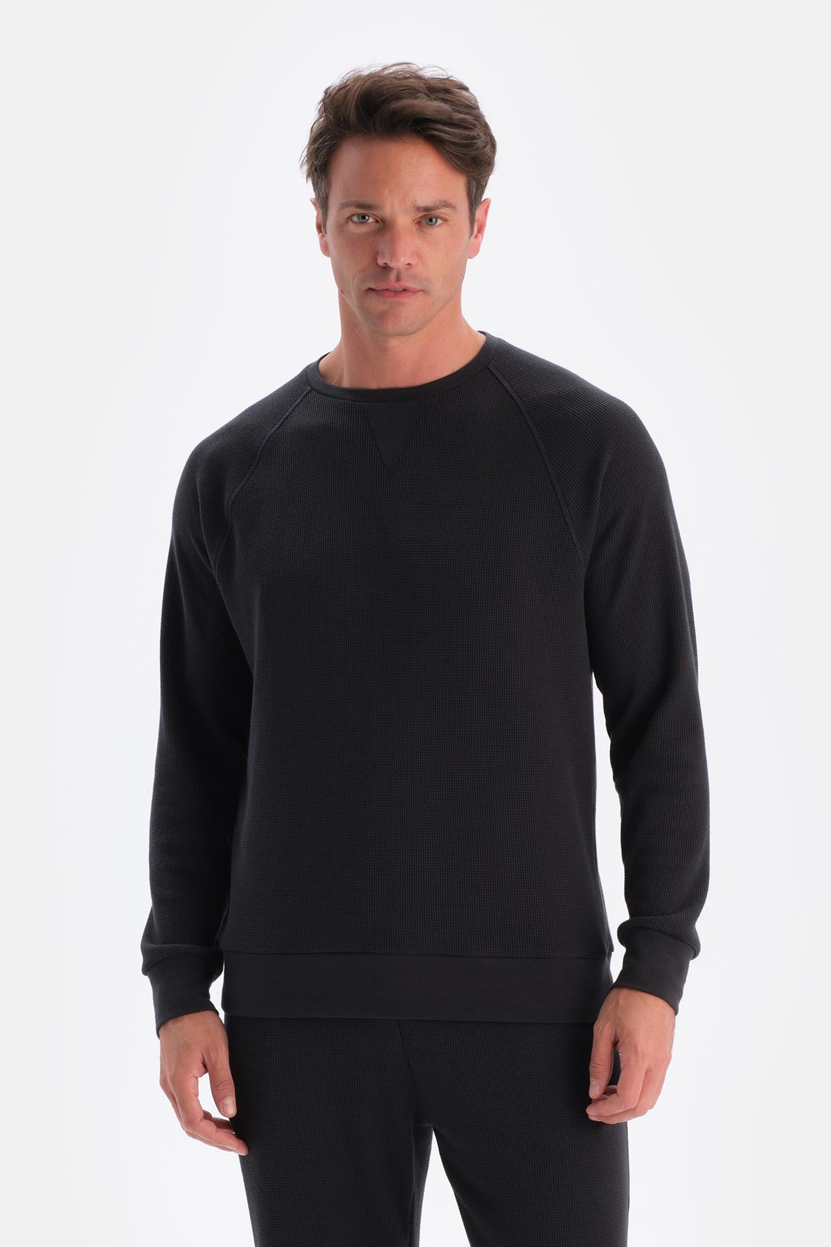 Siyah Bisiklet Yaka Uzun Kollu Waffle Sweatshırt