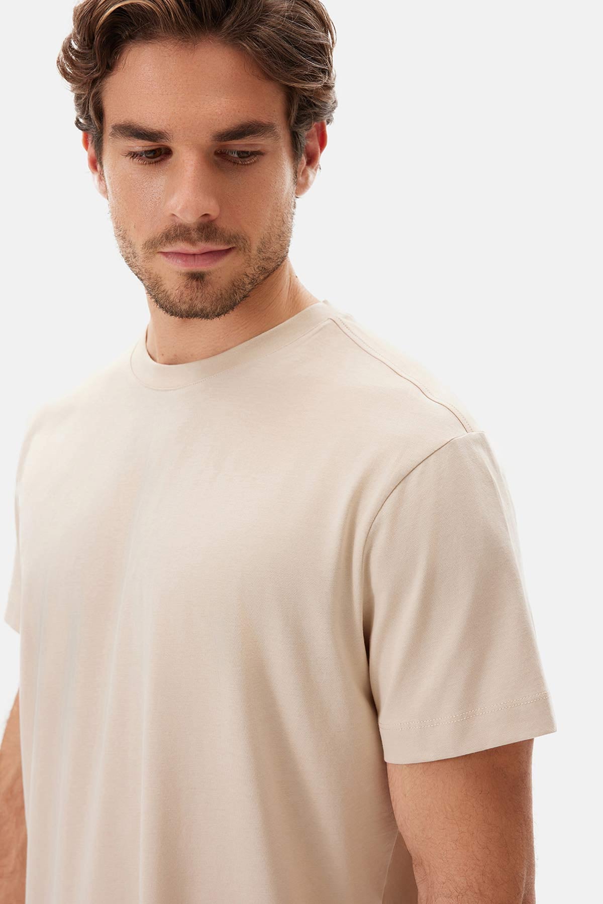 Bej Bisiklet Yaka Kısa Kollu Supima Tişört