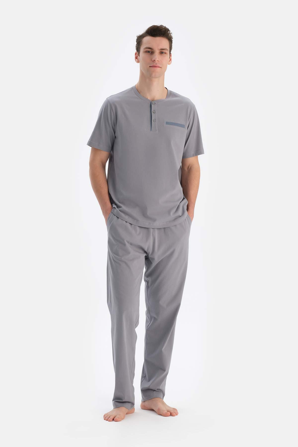 Gri Yarım Patlı Kısa Kollu Örme Pijama Takımı