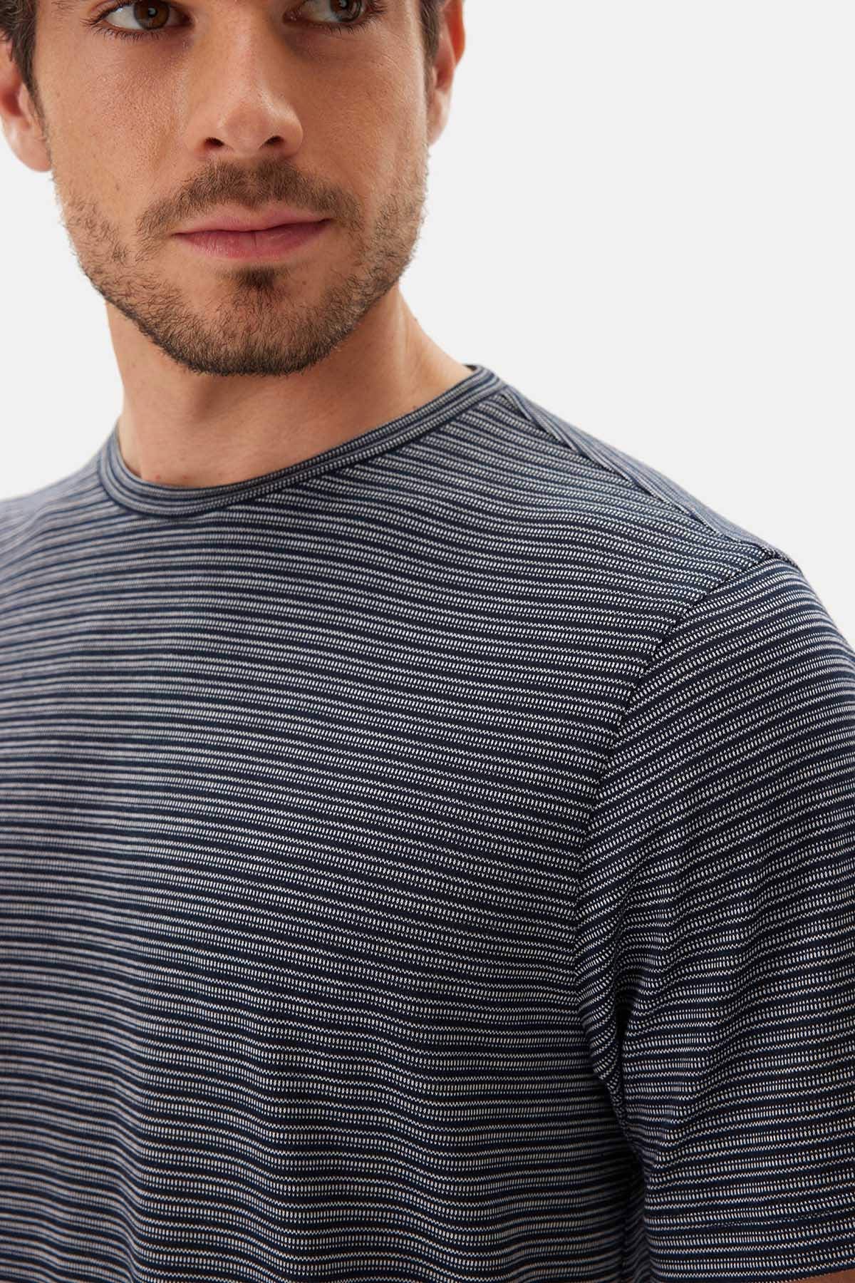 Lacivert Bis Yaka Jakarlı Tişört Şort Pijama Takımı