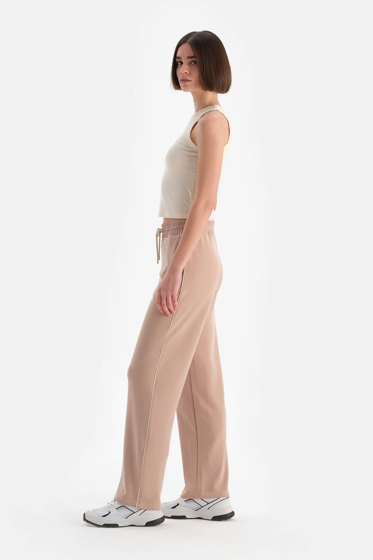 Ekru Dagi Active Kadın Kaşkorse Kolsuz Atlet