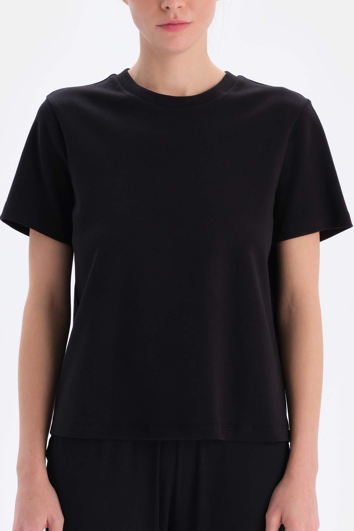 Siyah Ipek Apre Interlok Bisiklet Yaka Tişört