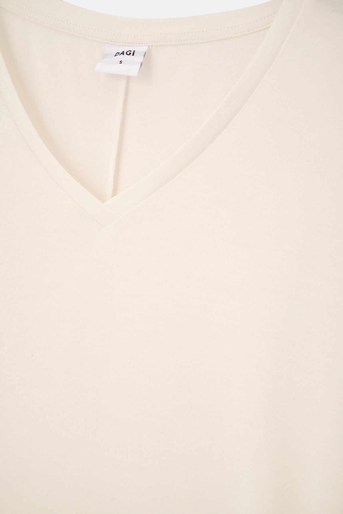Kırık Beyaz V Yaka Cupro Tişört