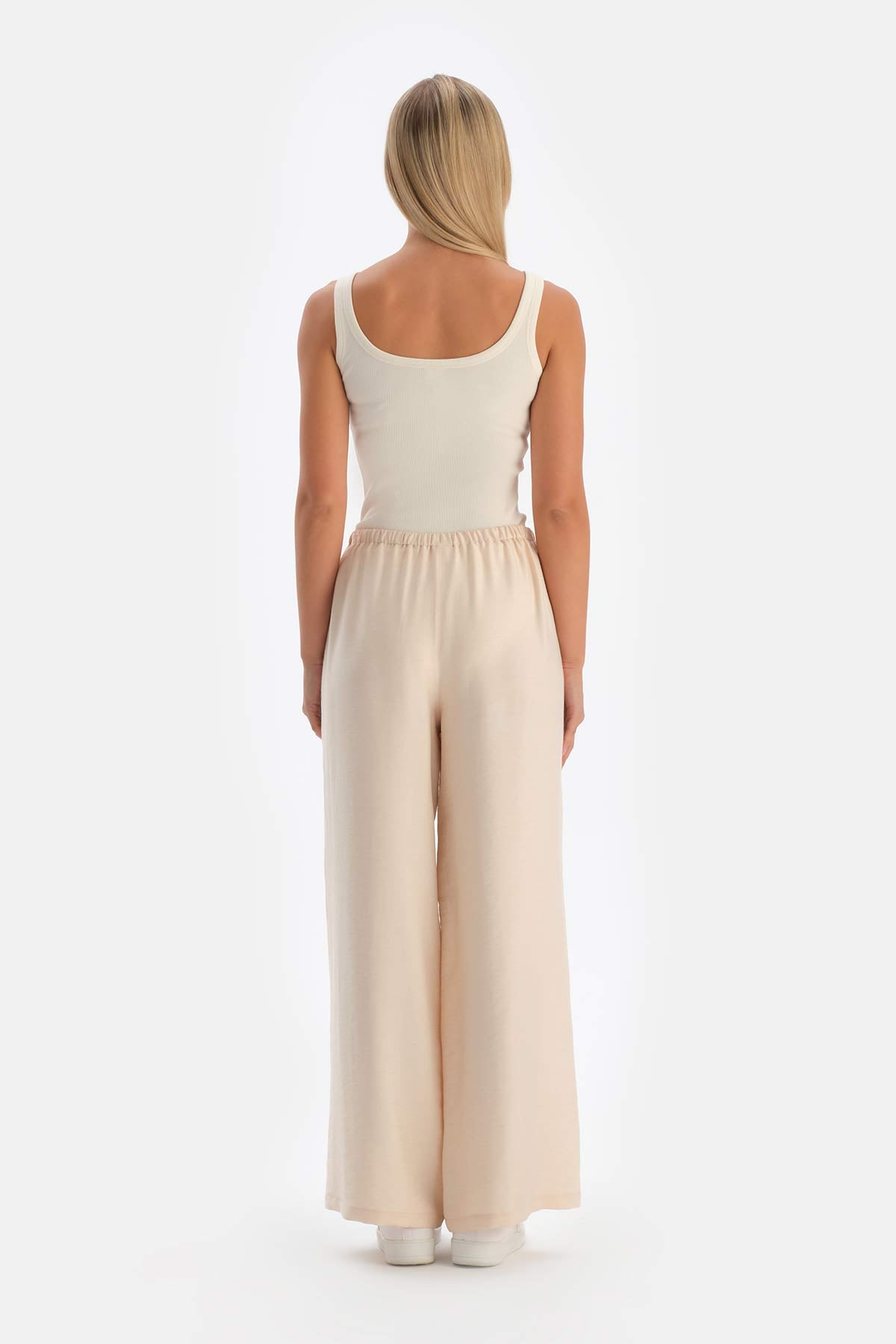 Kırık Beyaz Penye Modal Kaşkorse Atlet