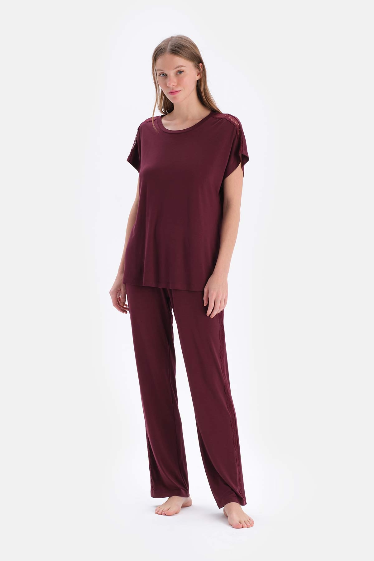 Bordeaux LACE GARNISHED VISCOSE T-SHIRT TROUSERS PAJAMA SET